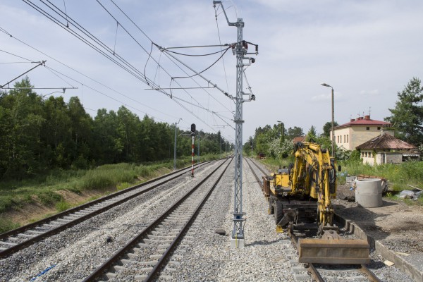 Pociągi towarowe pojadą szybciej. Trwa modernizacja linii kolejowej od Częstochowy do Węglówki