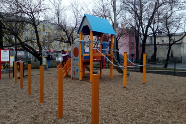 Nowy plac zabaw i rekreacji na Starym Mieście (zdjęcia)