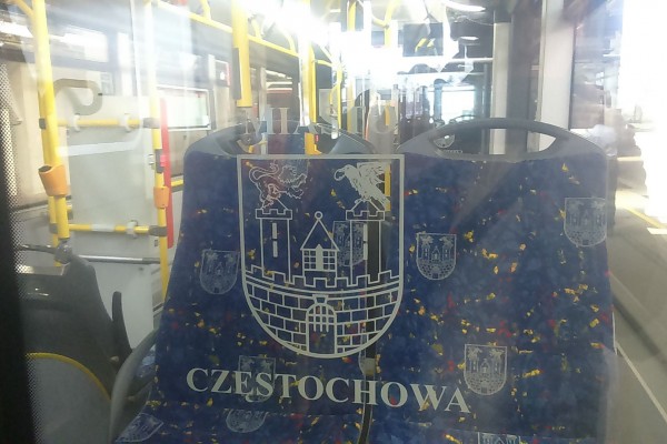 Większy limit pasażerów w częstochowskich autobusach i tramwajach