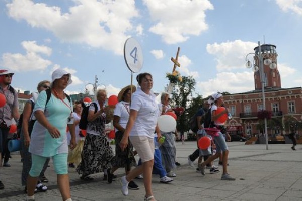 W sierpniu do Częstochowy przybędzie ponad 90 zorganizowanych pielgrzymek