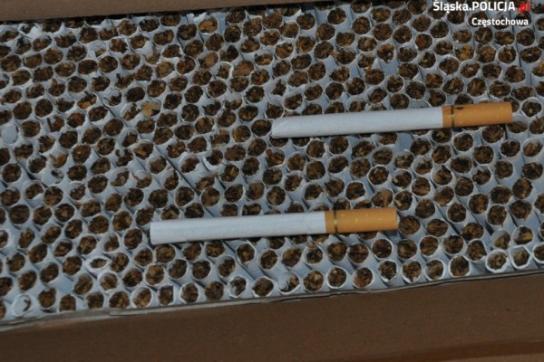 Nielegalna fabryka papierosów zlikwidowana przez częstochowskich policjantów