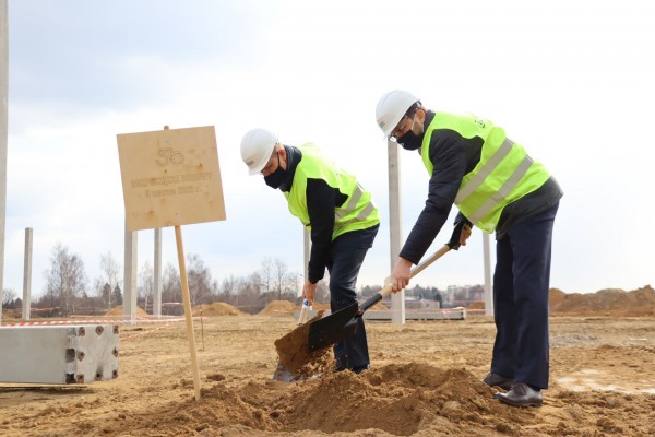 Nowa inwestycja Stoelzle Częstochowa. Huta szkła buduje centrum logistyczne (zdjęcia)