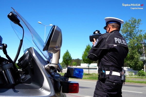 Policja podsumowała połowę wakacji na drogach Częstochowy i powiatu