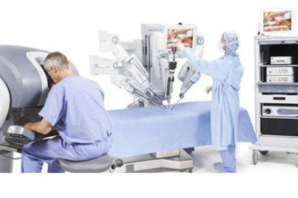 Szpital Mazovia w Częstochowie wykonał pierwszą w woj. śląskim operację z udziałem robota da Vinci