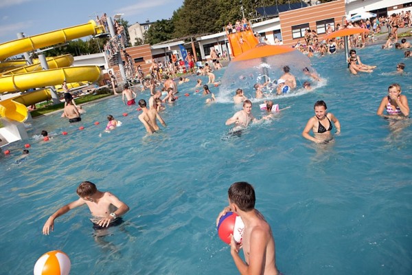 Letnia pływalnia przy Dekabrystów otwarta już za kilka dni