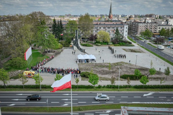Najlepsza Przestrzeń Publiczna Województwa Śląskiego. Zagłosuj na Plac Pamięci Narodowej lub Mini Park przy Focha