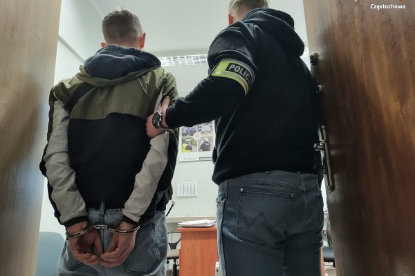 Młodzi Ukraińcy zaatakowali w środku nocy mieszkańca Częstochowy