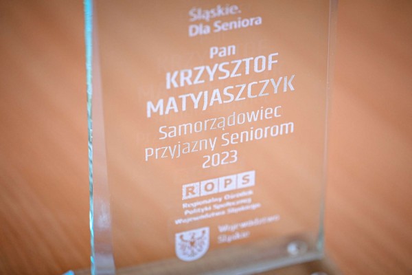 Prezydent Częstochowy doceniony za wspieranie "Srebrnego Pokolenia"
