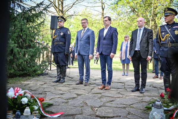 Częstochowa pamięta o zamordowanych w Katyniu (zdjęcia)